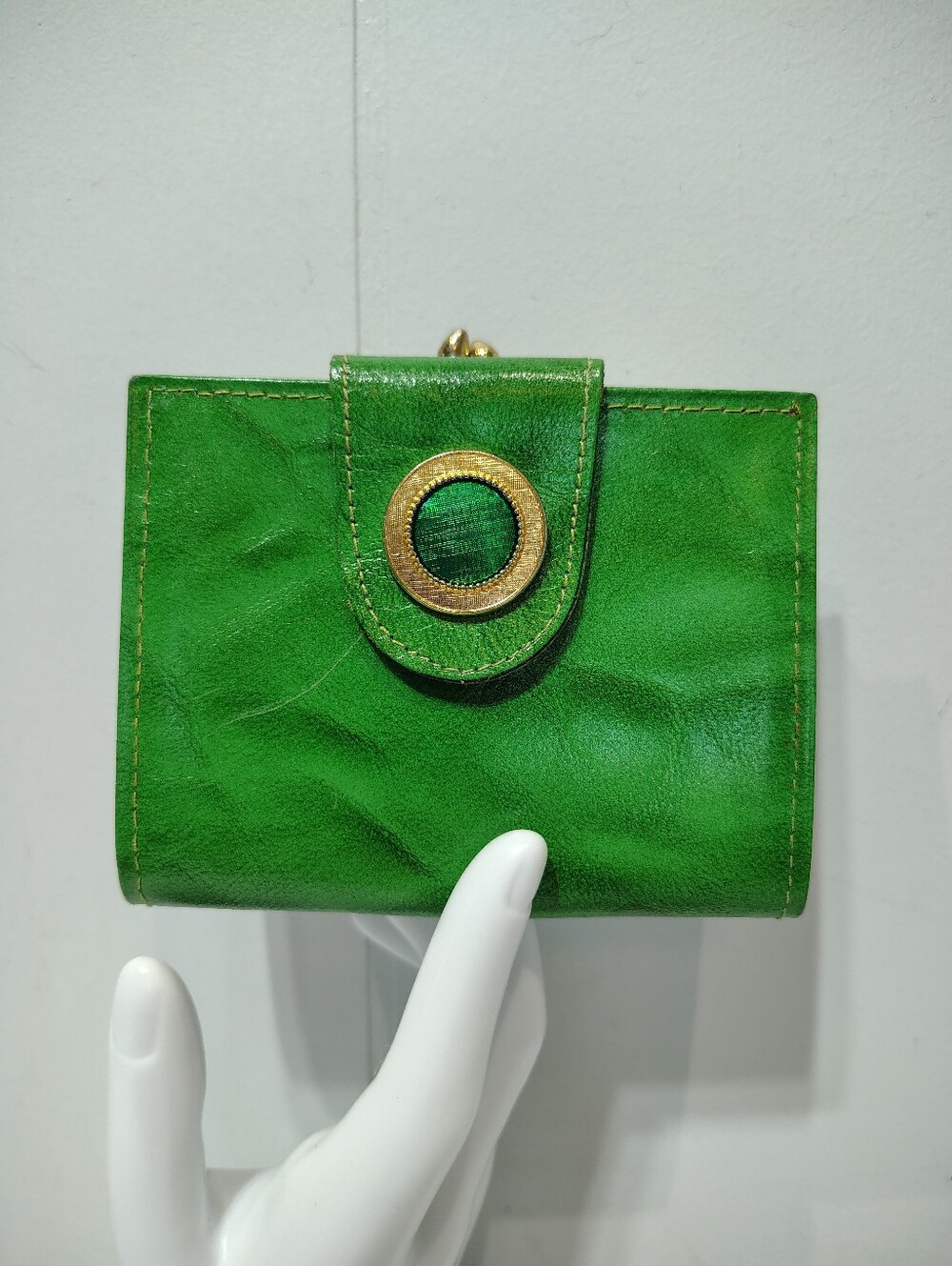 Vintage Mid Century Palma Cowhide Green Leather Kiss Lock Trifold Compact Wallet